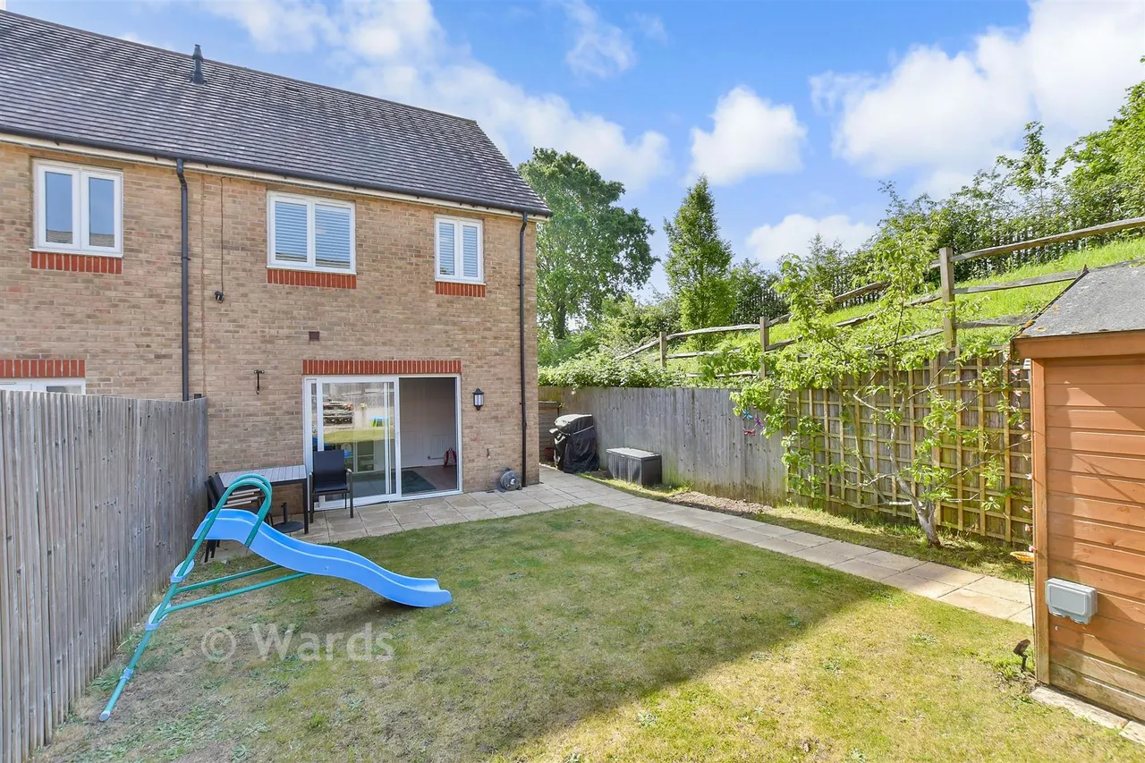 Papyrus Drive, Sittingbourne, ME10, photo 7