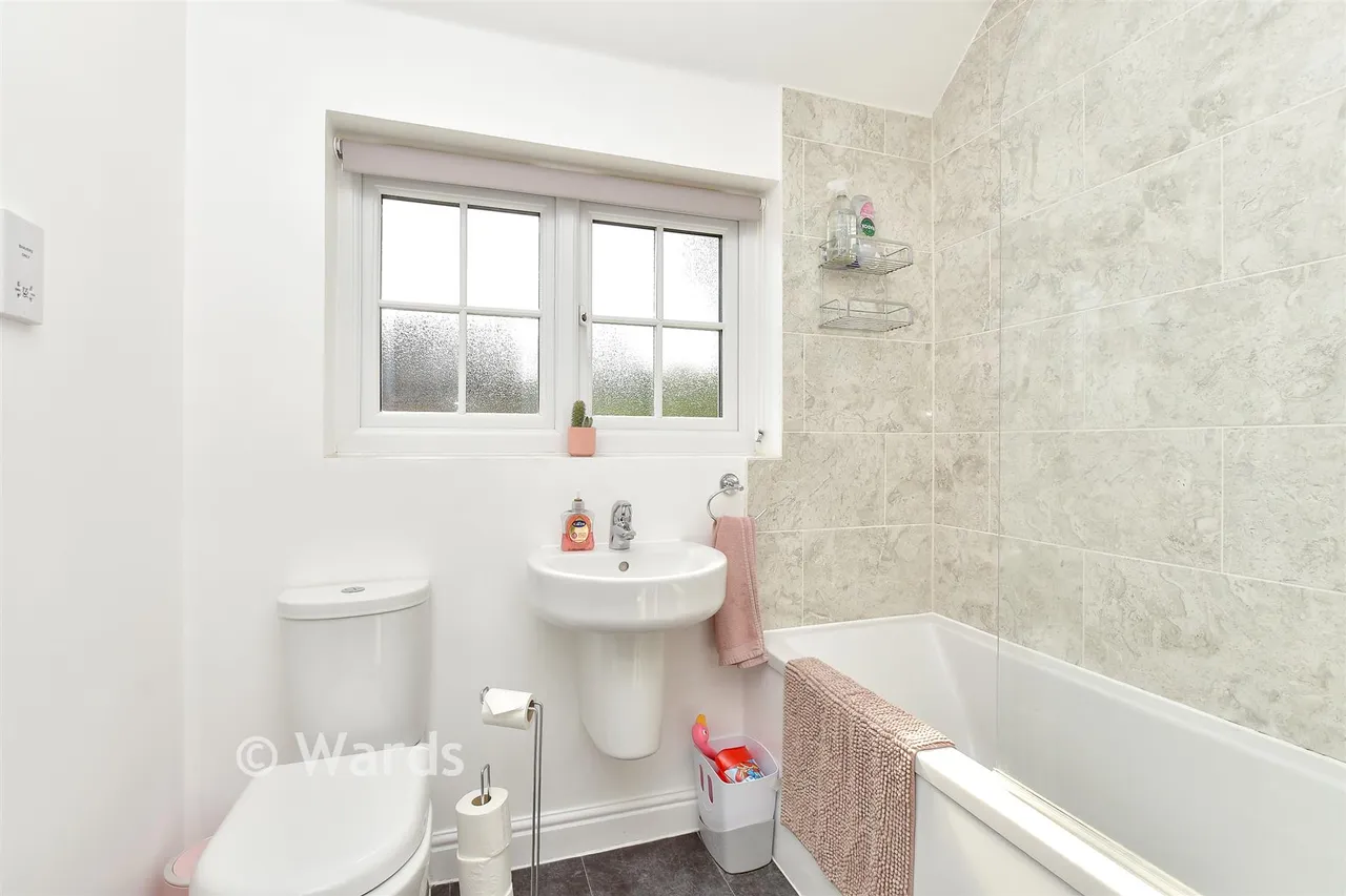 Papyrus Drive, Sittingbourne, ME10, photo 12