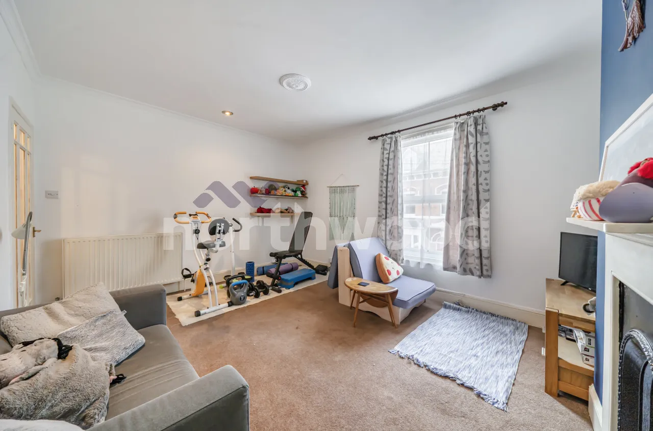 Middle Street, Arboretum, WR1, photo 5