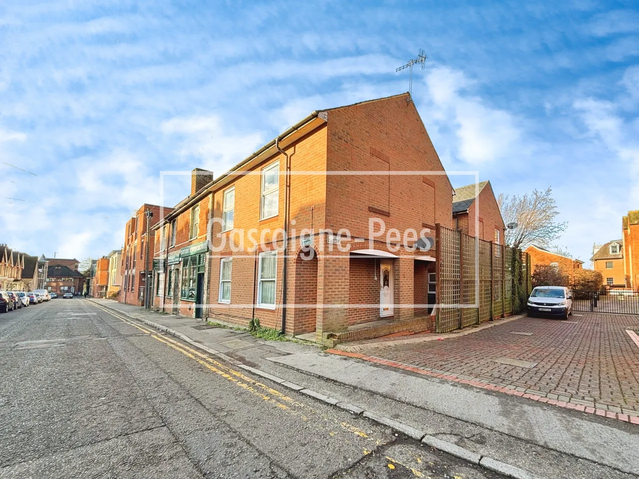 1 bed flat to rent, Martyr Road, Guildford, GU1