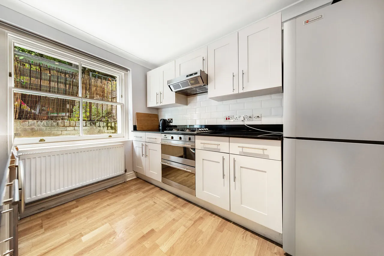4a Cornwall Crescent, London, photo 6