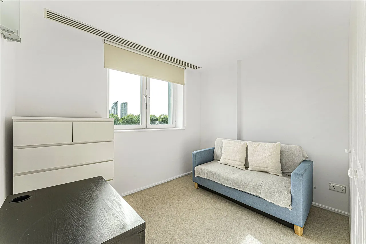 Westminster Bridge Road, London, SE1, photo 6
