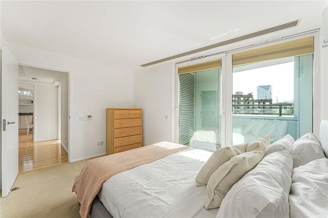 Westminster Bridge Road, London, SE1, photo 5