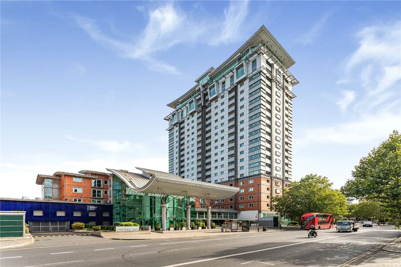 2 bed flat for sale, Westminster Bridge Road, London, SE1