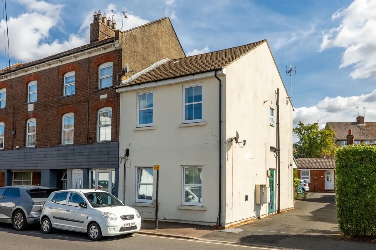 2 bed flat for sale, Church Street, Leighton Buzzard, LU7