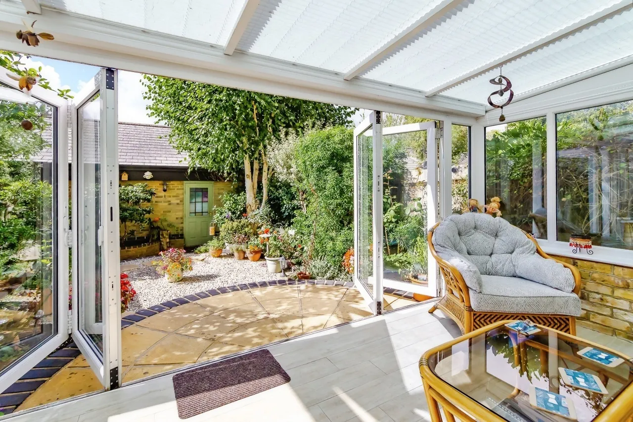 Brigade Place, Caterham, Surrey, CR3, photo 5
