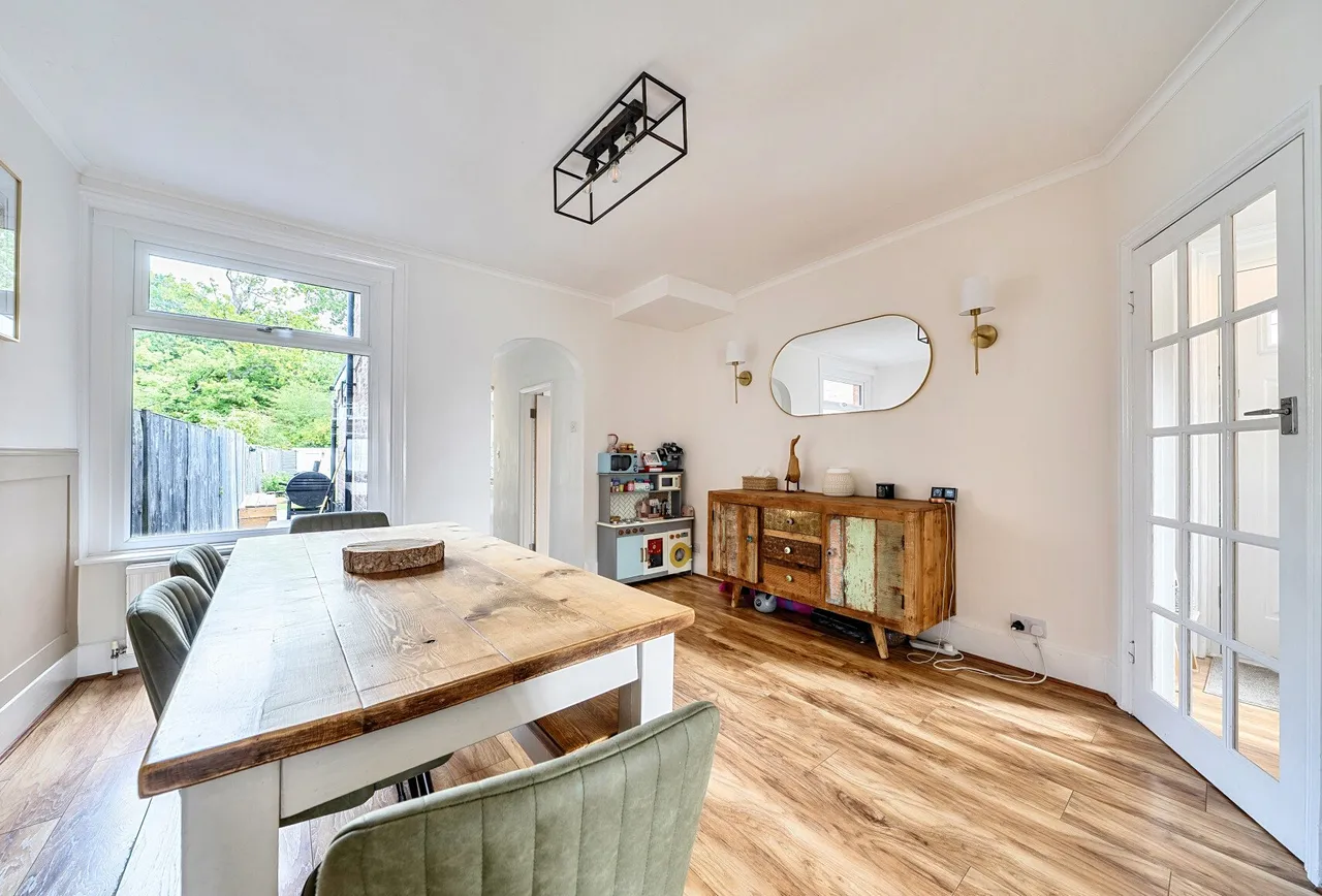 Lumley Road, Horley, RH6 7JL, photo 4