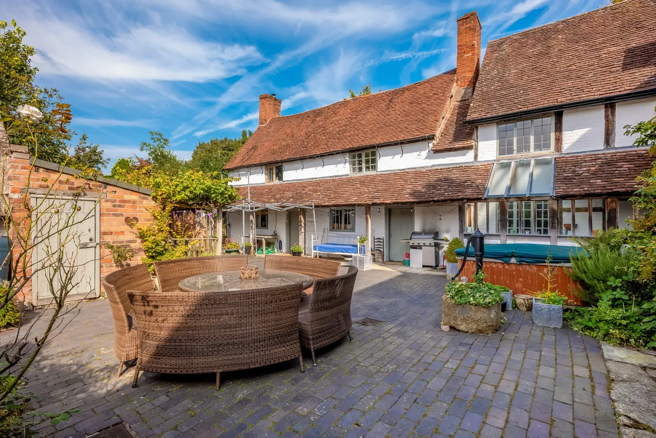 Main Street, Stratford-Upon-Avon, CV37, photo 11