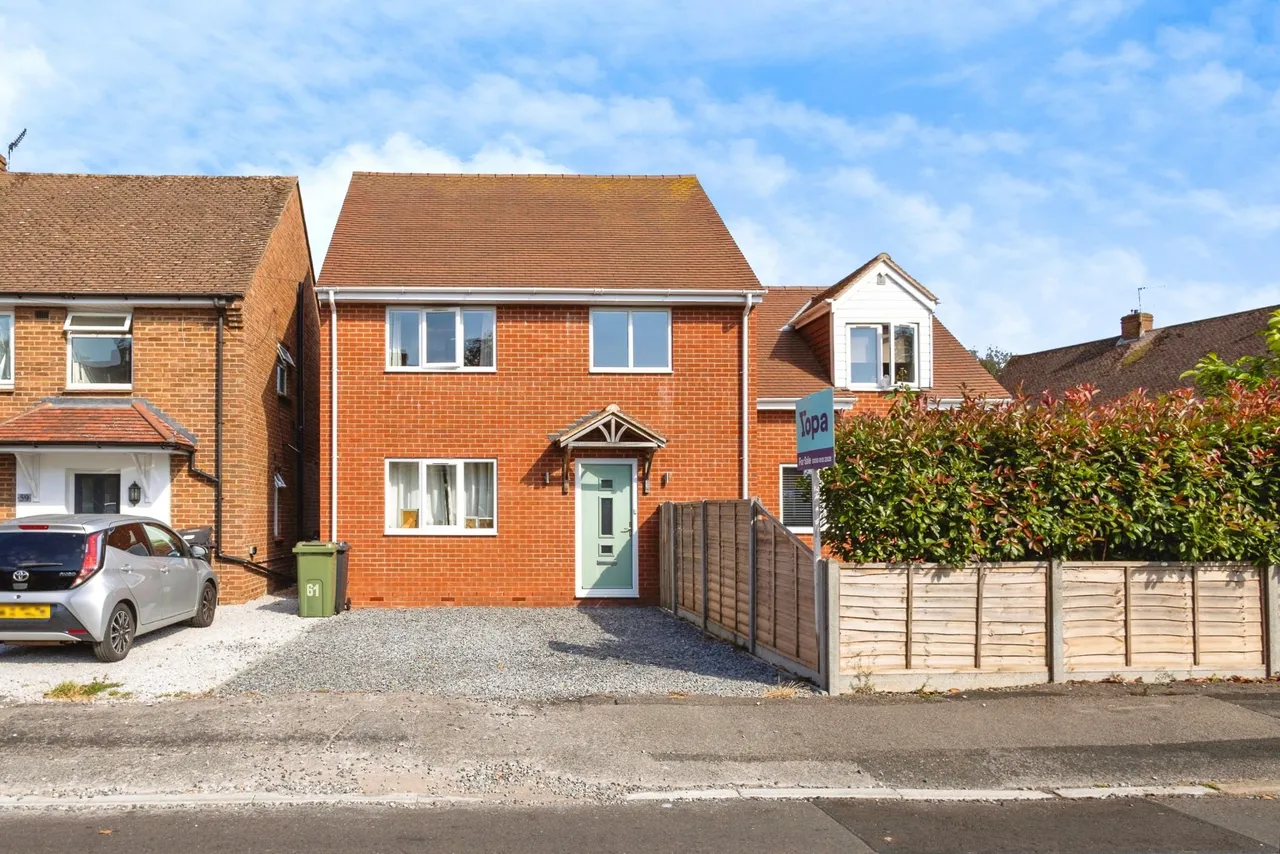 Restawyle Avenue, Hayling Island, PO11, photo 20