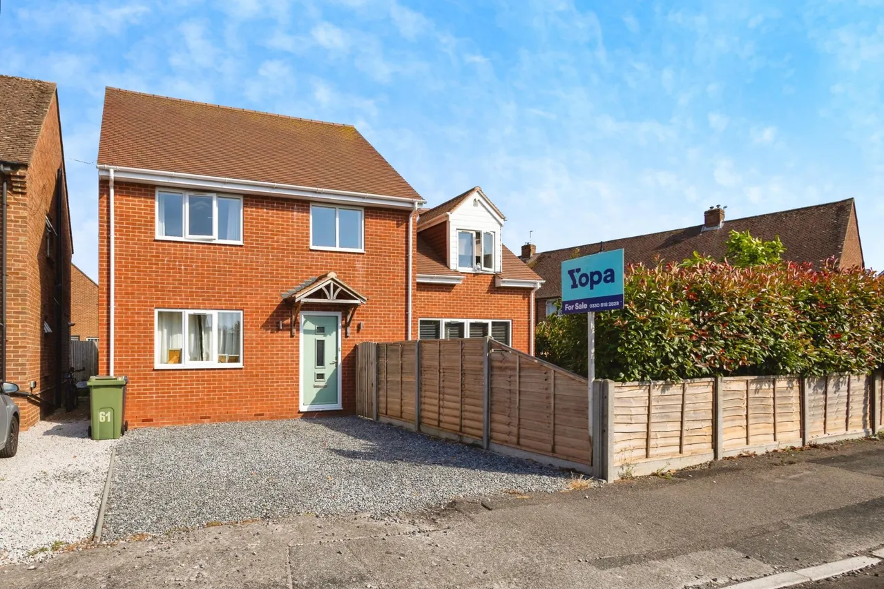 Restawyle Avenue, Hayling Island, PO11, photo 6