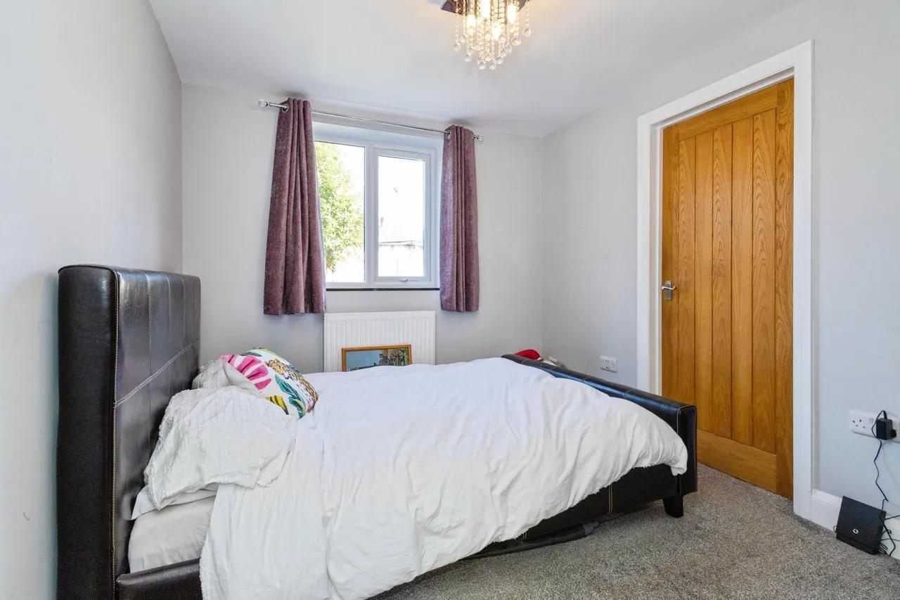 Restawyle Avenue, Hayling Island, PO11, photo 10