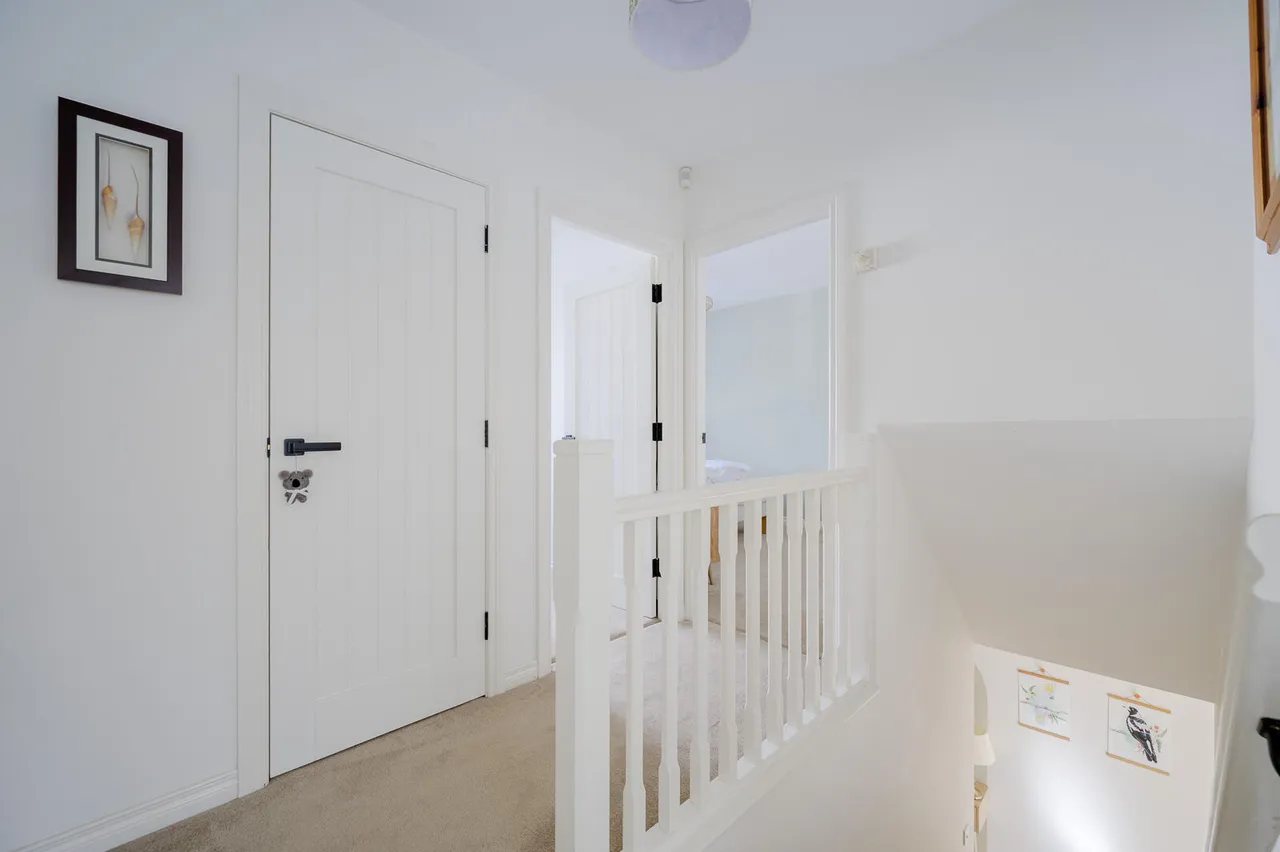 Summerfield, conlig, BT23, photo 12