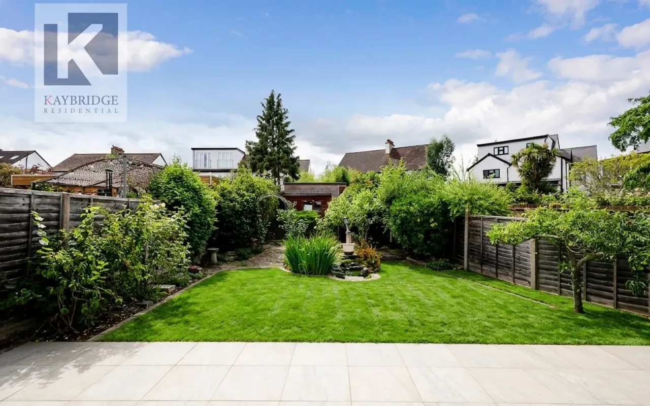 Briarwood Road, Epsom, KT17, photo 15