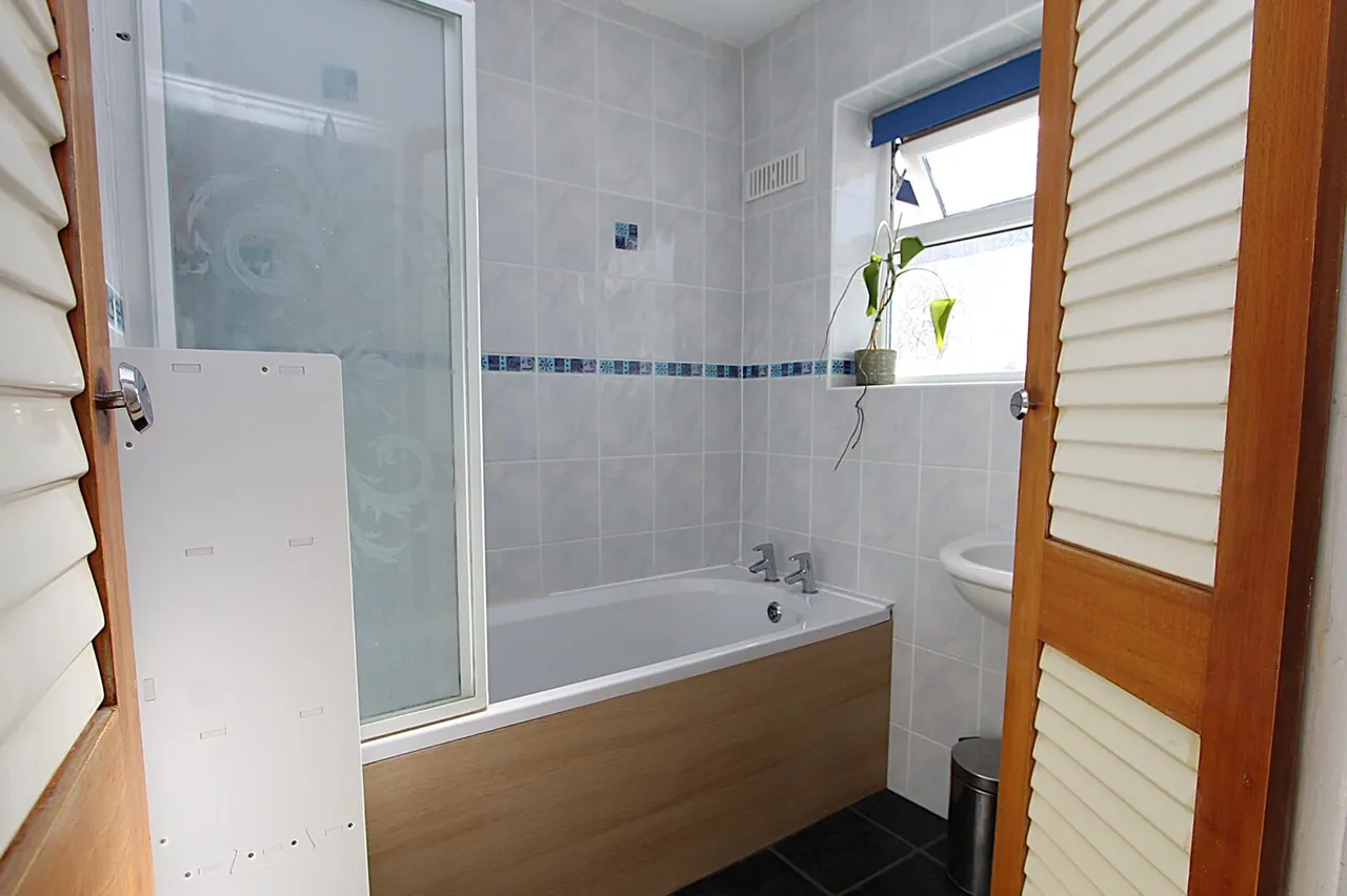 Holmcroft Road, Kidderminster, photo 8