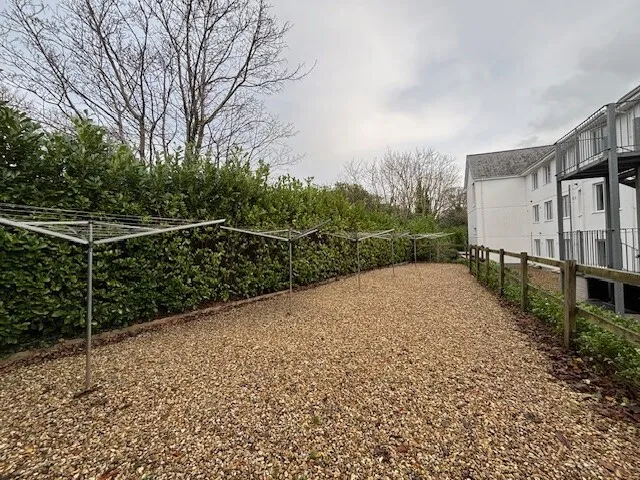Lynwood Gardens, St Austell, PL25, photo 7