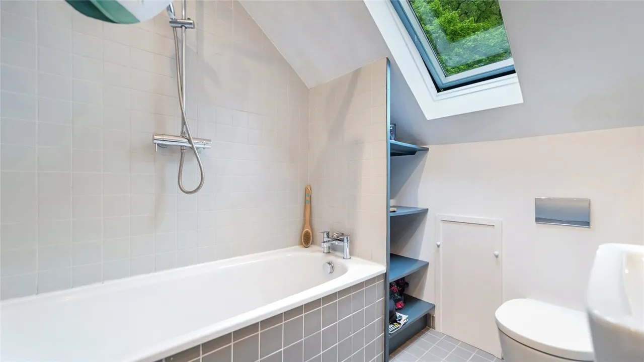 Westwood, Lochard Road, Aberfoyle, Stirling, Stirlingshire, FK8, photo 16