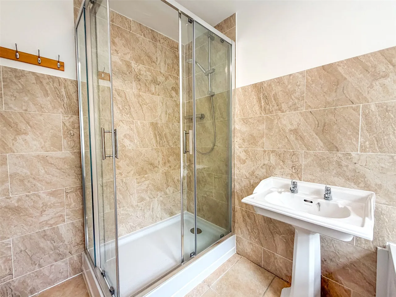 Gordon Road, Aldershot, Hampshire, GU11 1NG, photo 10