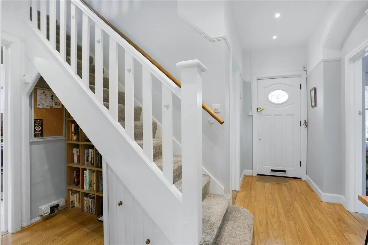 Sandy Lane South, Wallington, SM6 9NR, photo 29