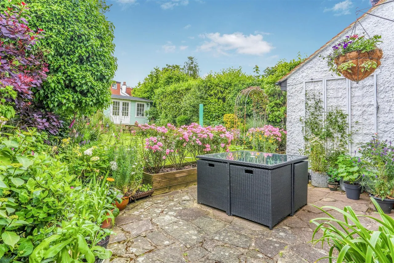 Sandy Lane South, Wallington, SM6 9NR, photo 15