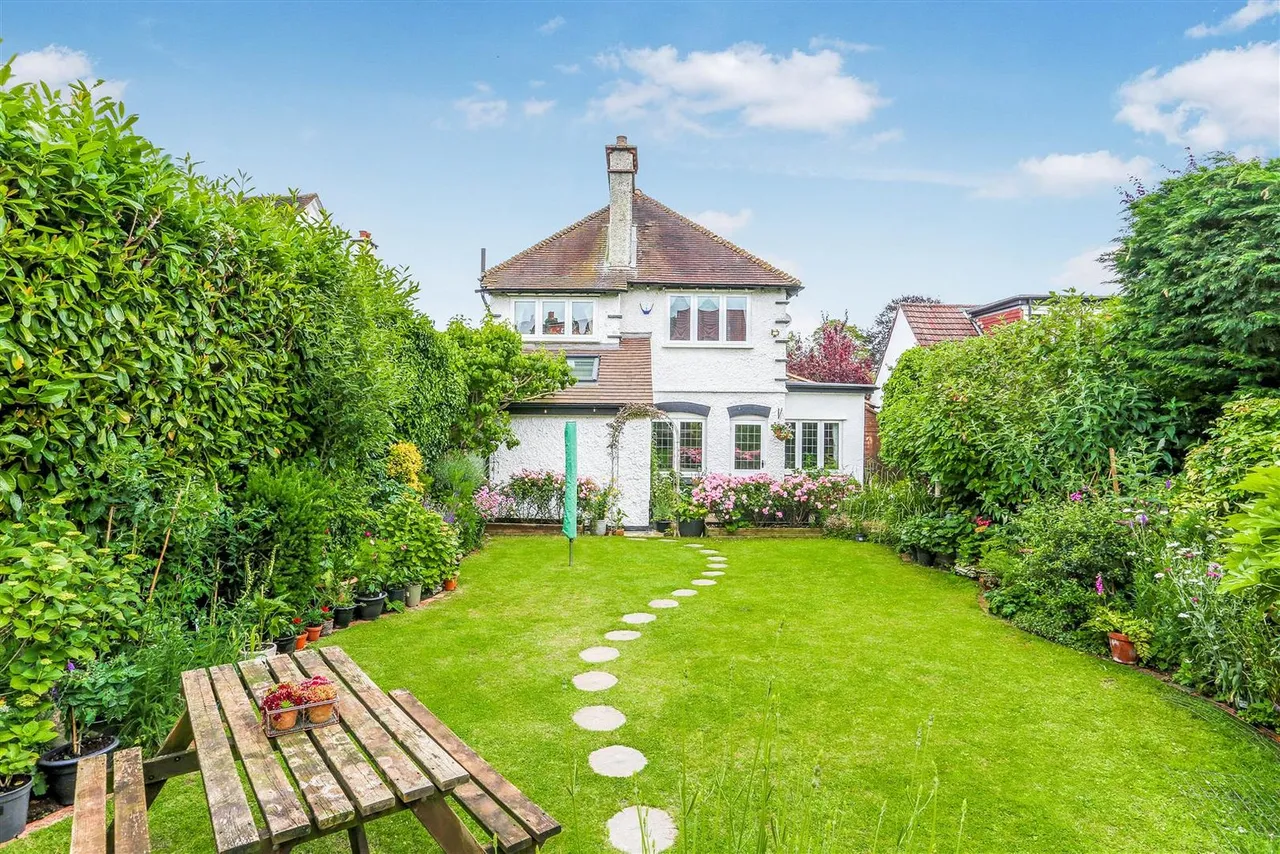 Sandy Lane South, Wallington, SM6 9NR, photo 7