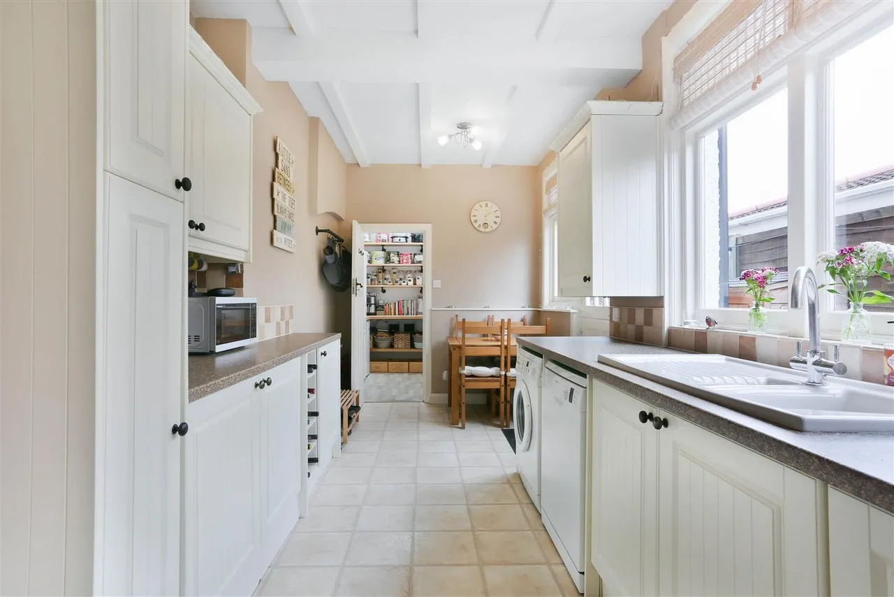 Sandy Lane South, Wallington, SM6 9NR, photo 5
