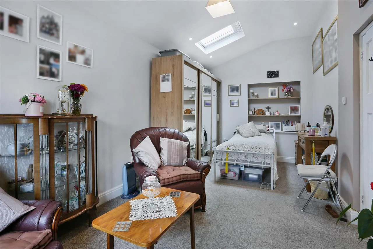 Sandy Lane South, Wallington, SM6 9NR, photo 8
