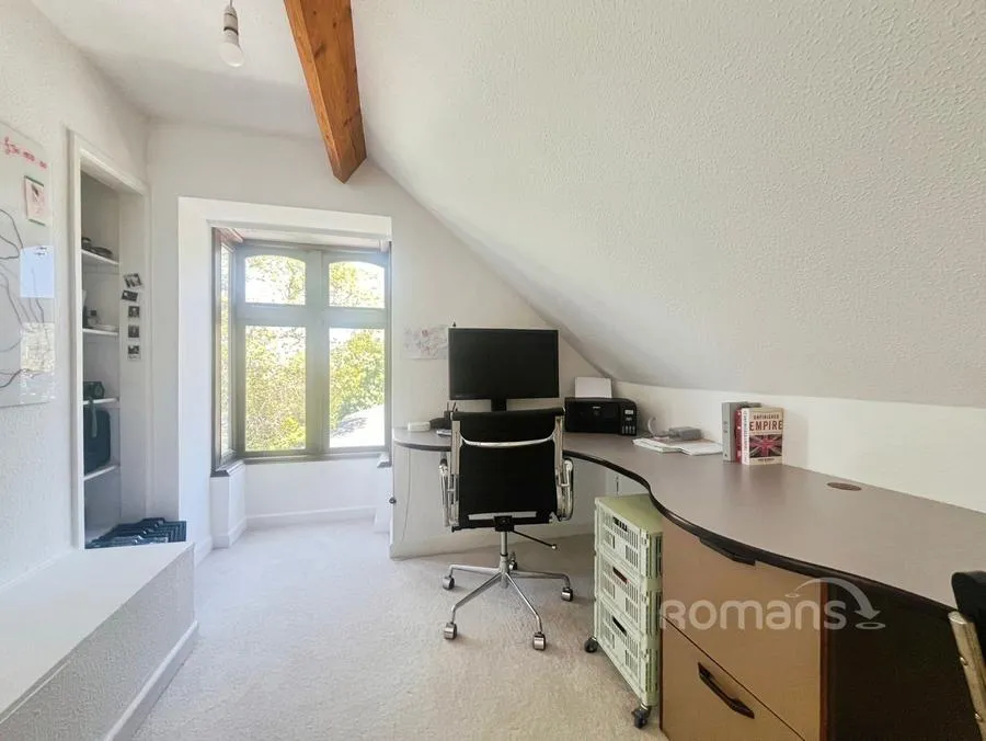 Wrecclesham Hill, Wrecclesham, GU10, photo 18