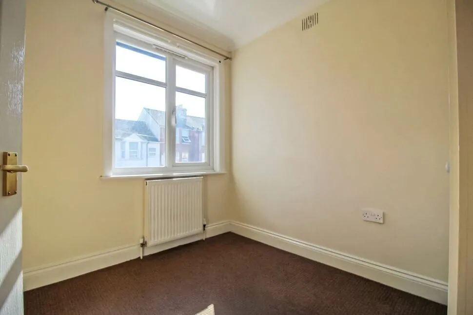 Longford Road, Bognor Regis, West Sussex, PO21, photo 3