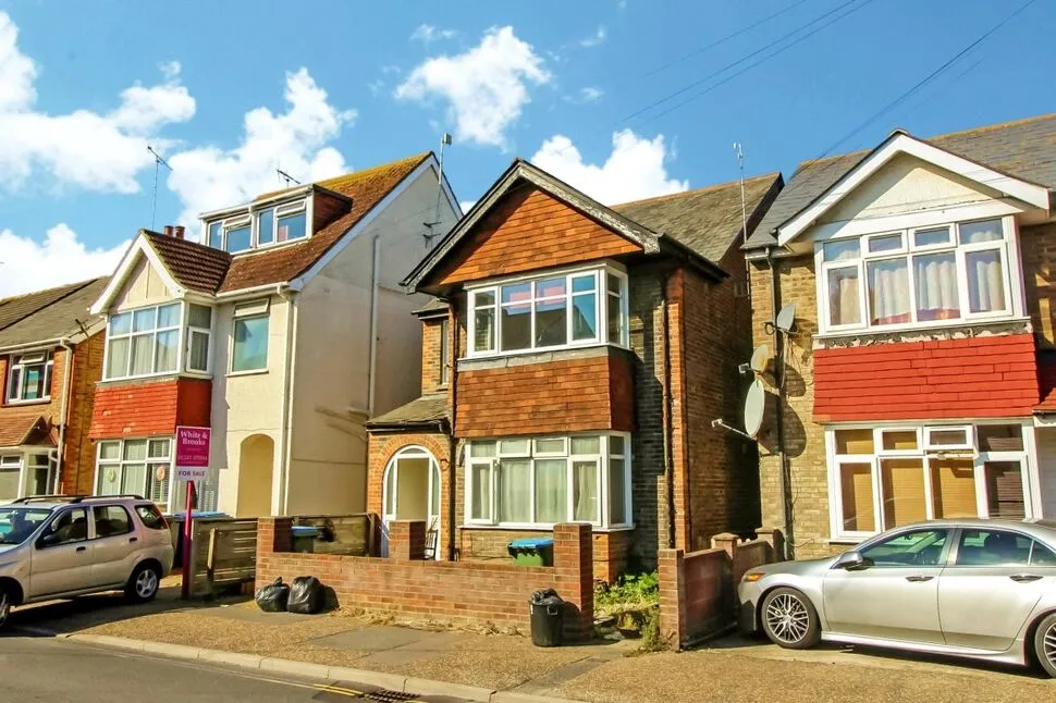 2 bed flat for sale — Longford Road, Bognor Regis, West Sussex, PO21