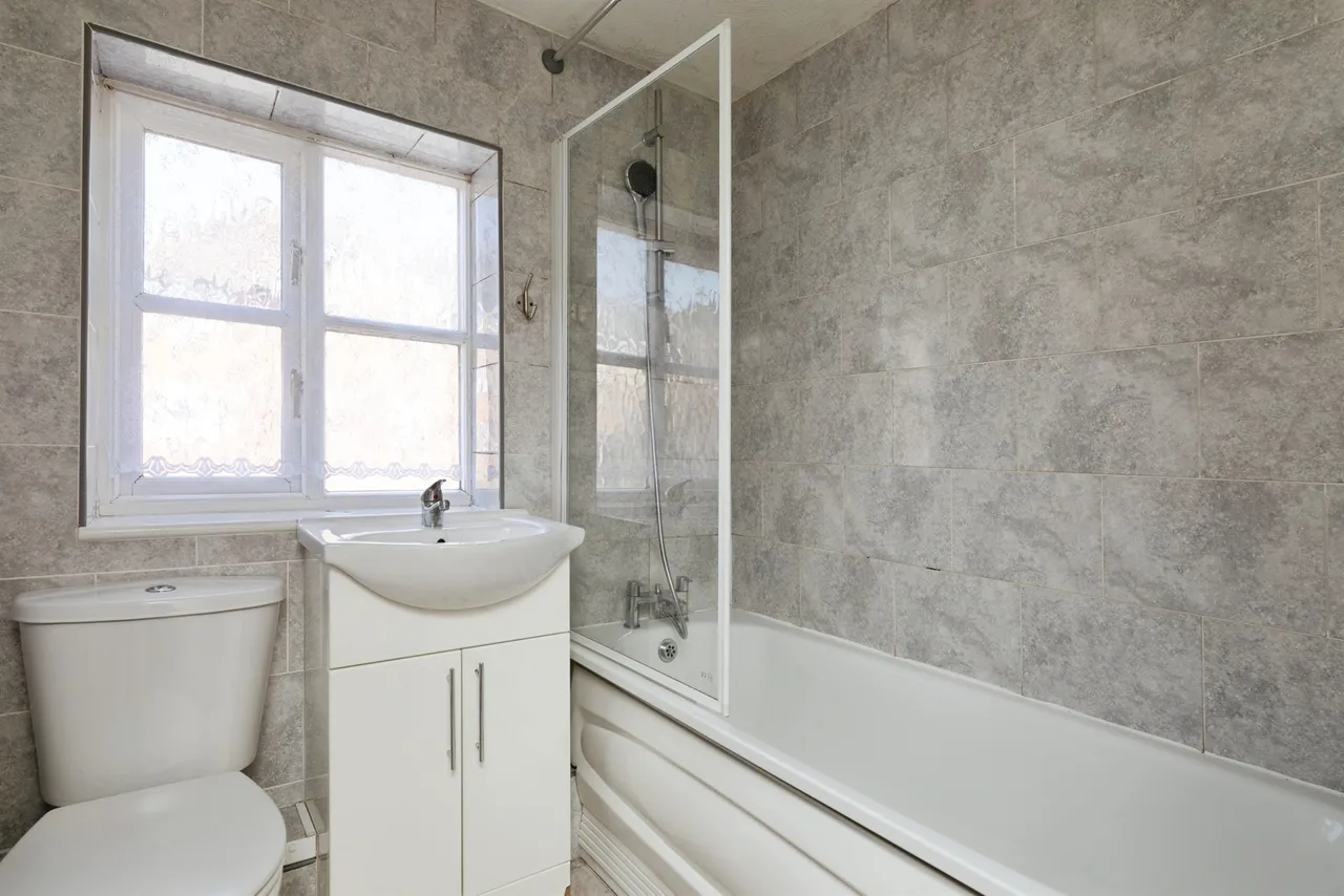 Great Galley Close, Barking, IG11, photo 7