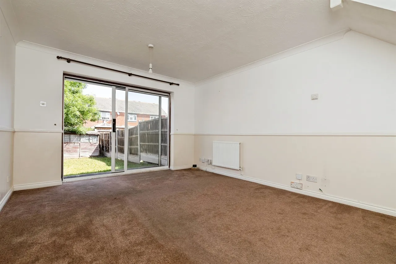 Great Galley Close, Barking, IG11, photo 2