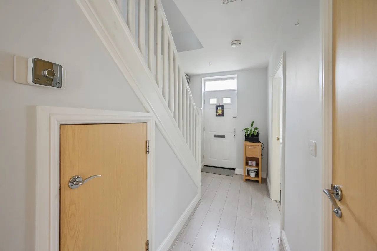 Lowes Drive, Tamworth, Staffordshire, B77, photo 7