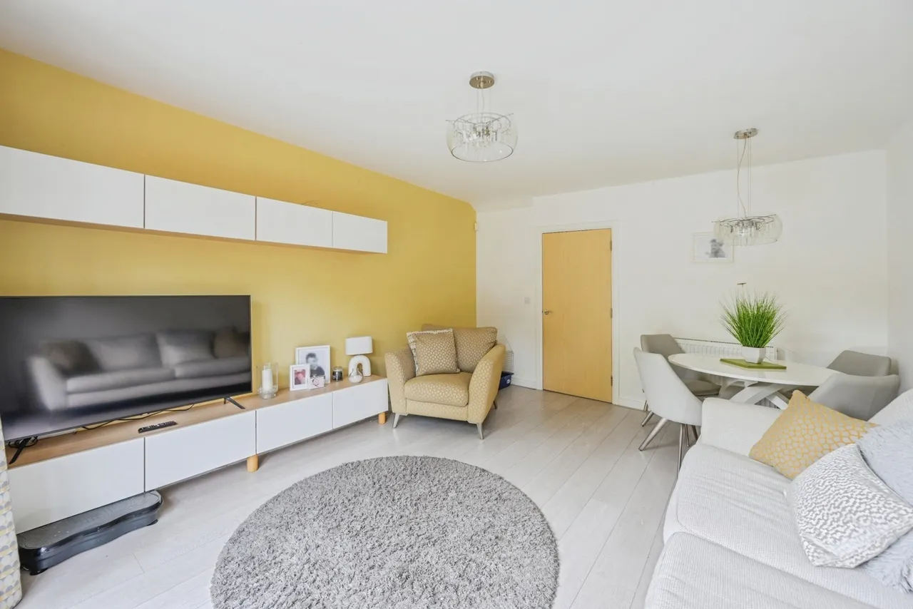 Lowes Drive, Tamworth, Staffordshire, B77, photo 3