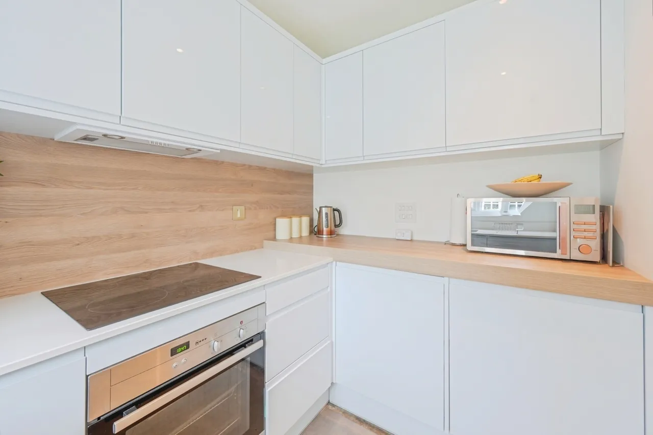 Lowes Drive, Tamworth, Staffordshire, B77, photo 5