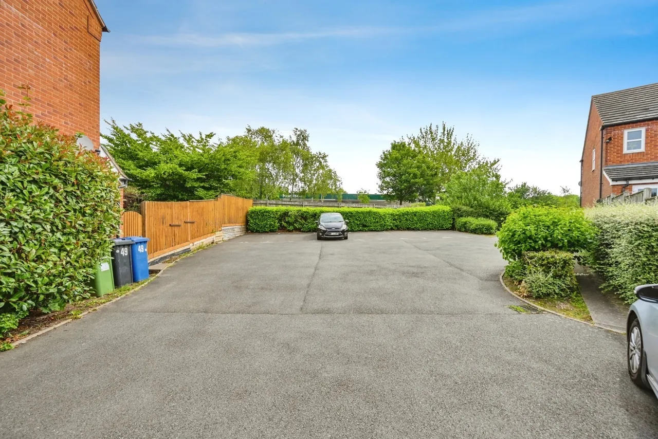 Lowes Drive, Tamworth, Staffordshire, B77, photo 17