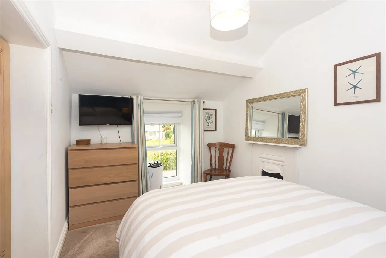 Llaneilian Road, Amlwch, photo 6
