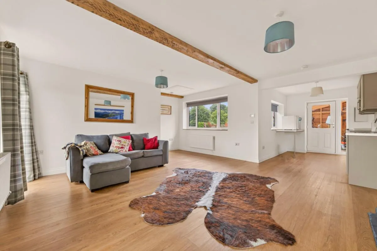 Main Road, Hawksworth, NG13, photo 26