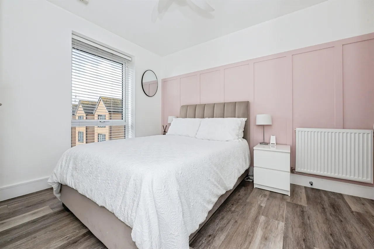 Windstar Drive, South Ockendon, RM15, photo 8