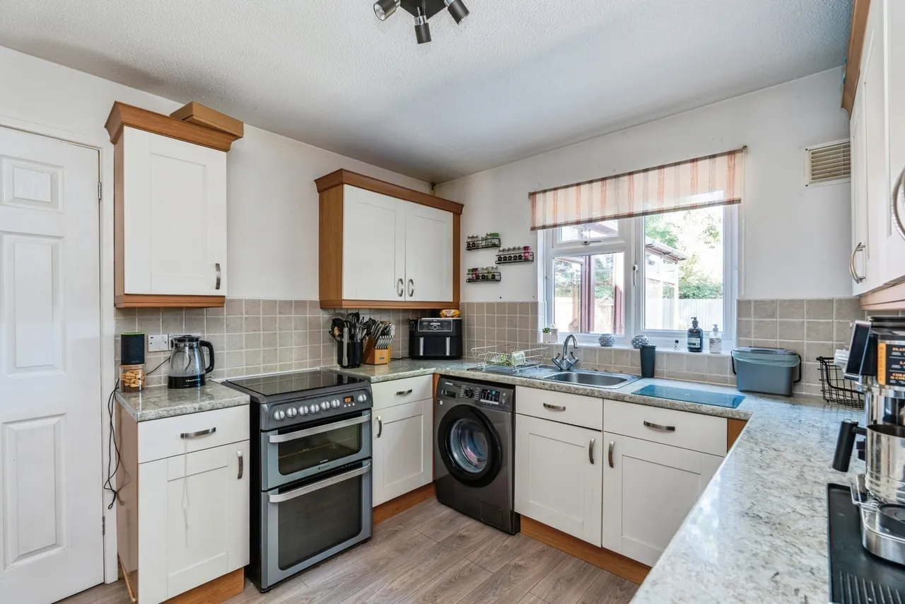 Wellers Close, Totton, SO40, photo 4