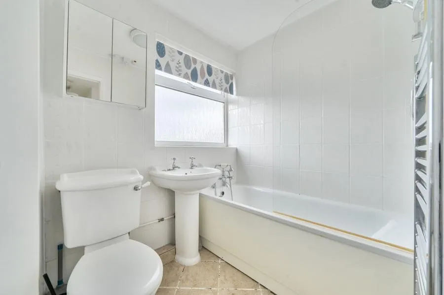 Winters Way, Bloxham, OX15, photo 12