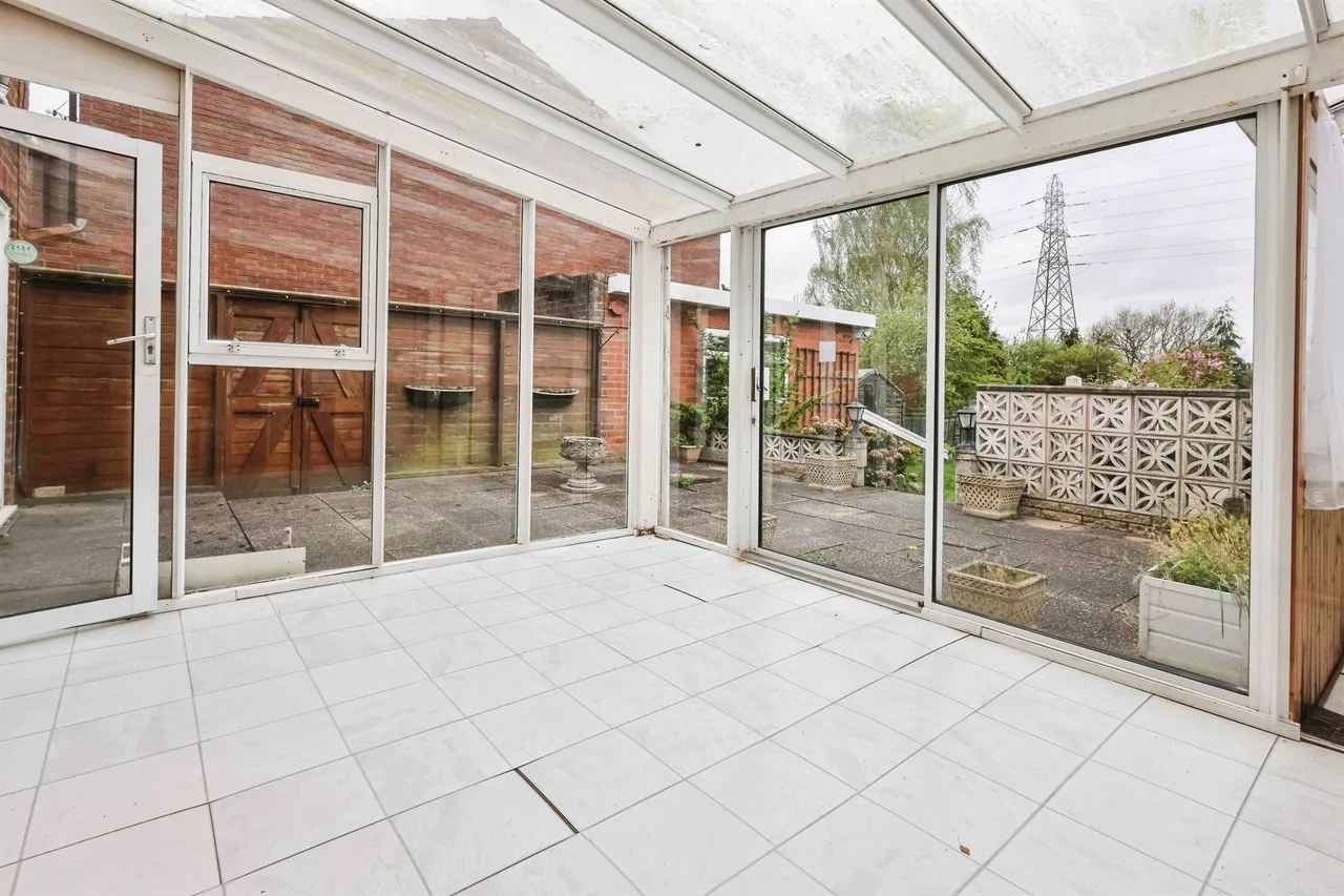Brook Street, Wall Heath, Kingswinford, photo 8