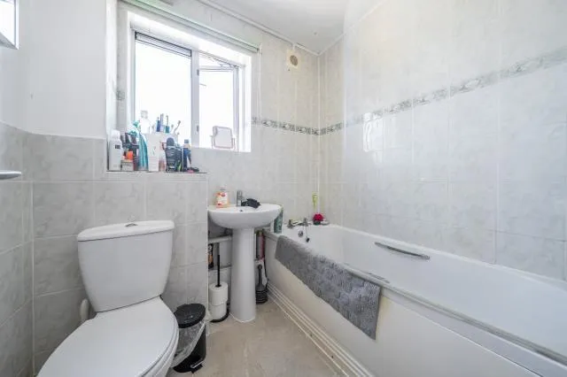 Bicester Road, Kidlington, OX5, photo 15