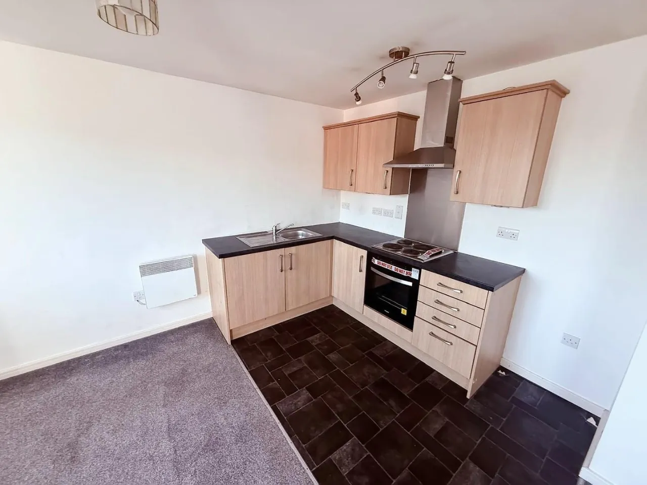 Douglas Chase, Radcliffe, M26 1RT, photo 5