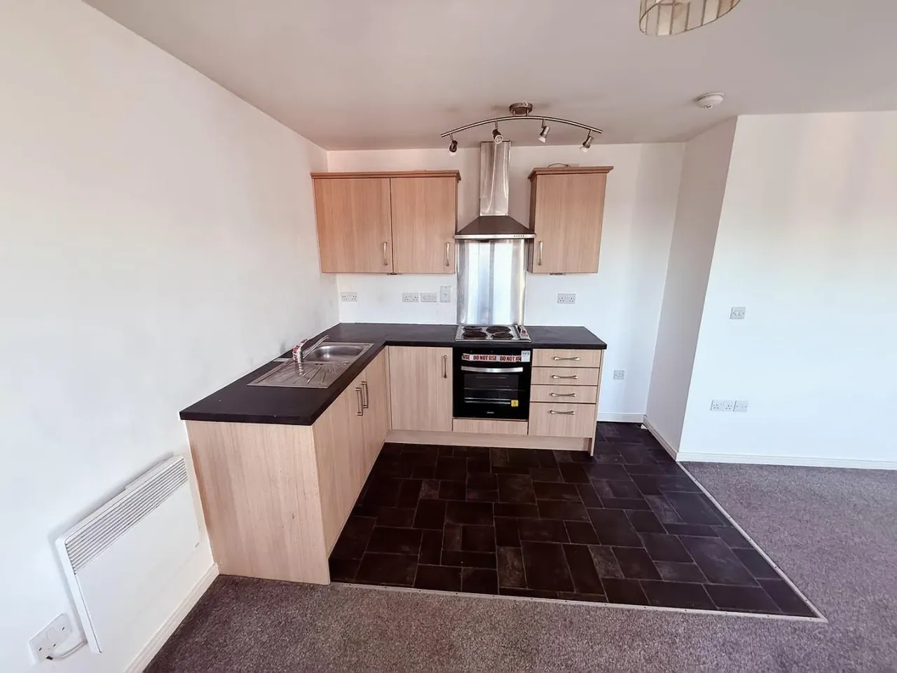 Douglas Chase, Radcliffe, M26 1RT, photo 4