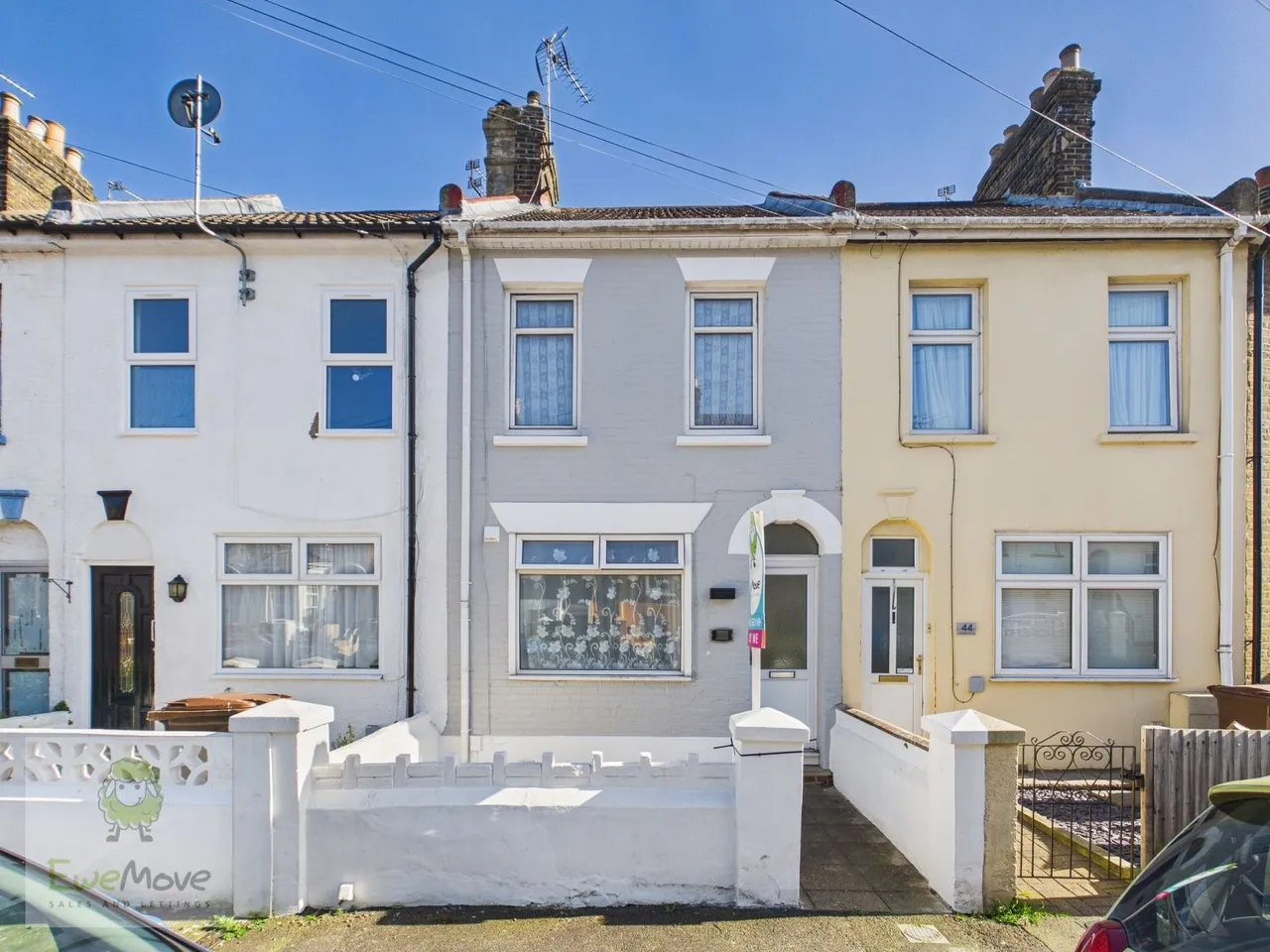 3 bed house for sale, Gordon Road, Rochester, ME2