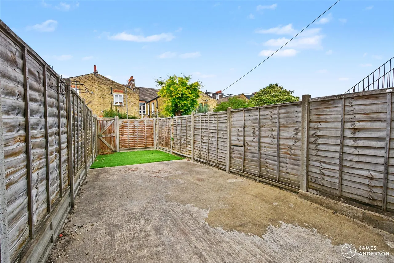 Ashleigh Road, Mortlake, SW14, photo 9