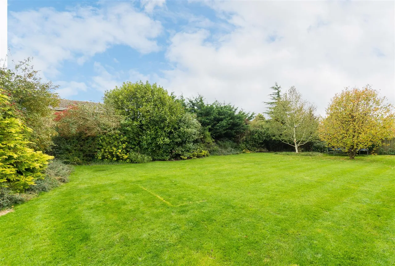 The Woodlands, Chesterton, photo 3