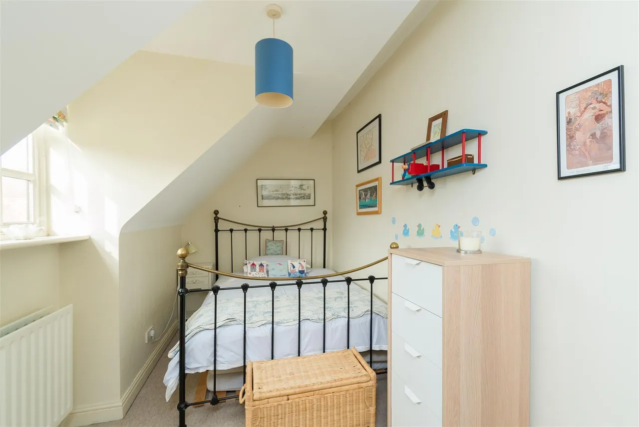 The Woodlands, Chesterton, photo 16