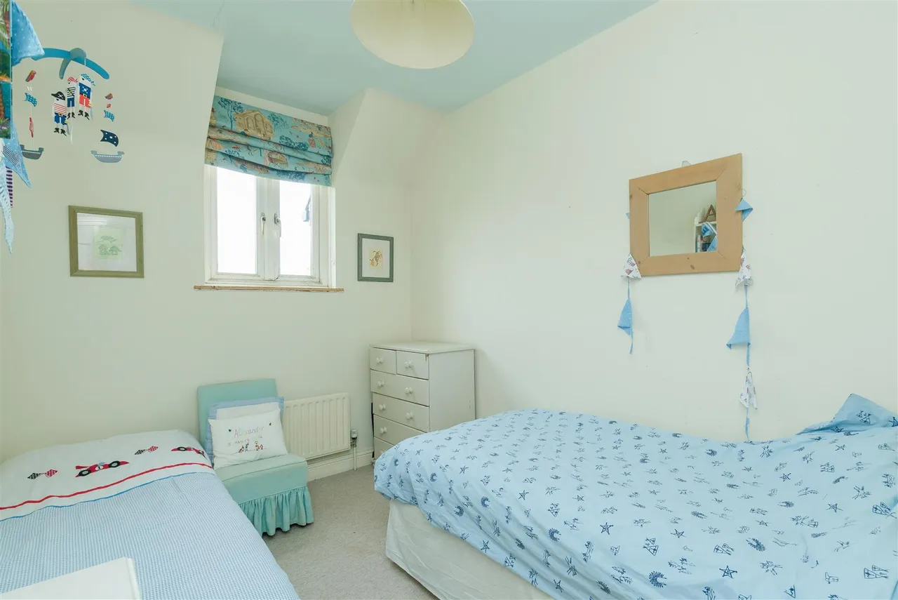 The Woodlands, Chesterton, photo 6