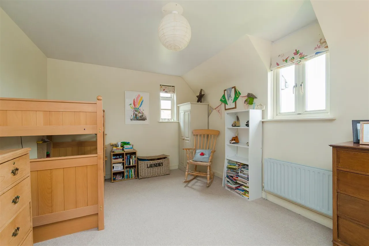 The Woodlands, Chesterton, photo 13